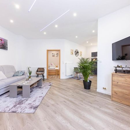 Neu I Ferienwohnung Jasmin Andernach Exterior photo
